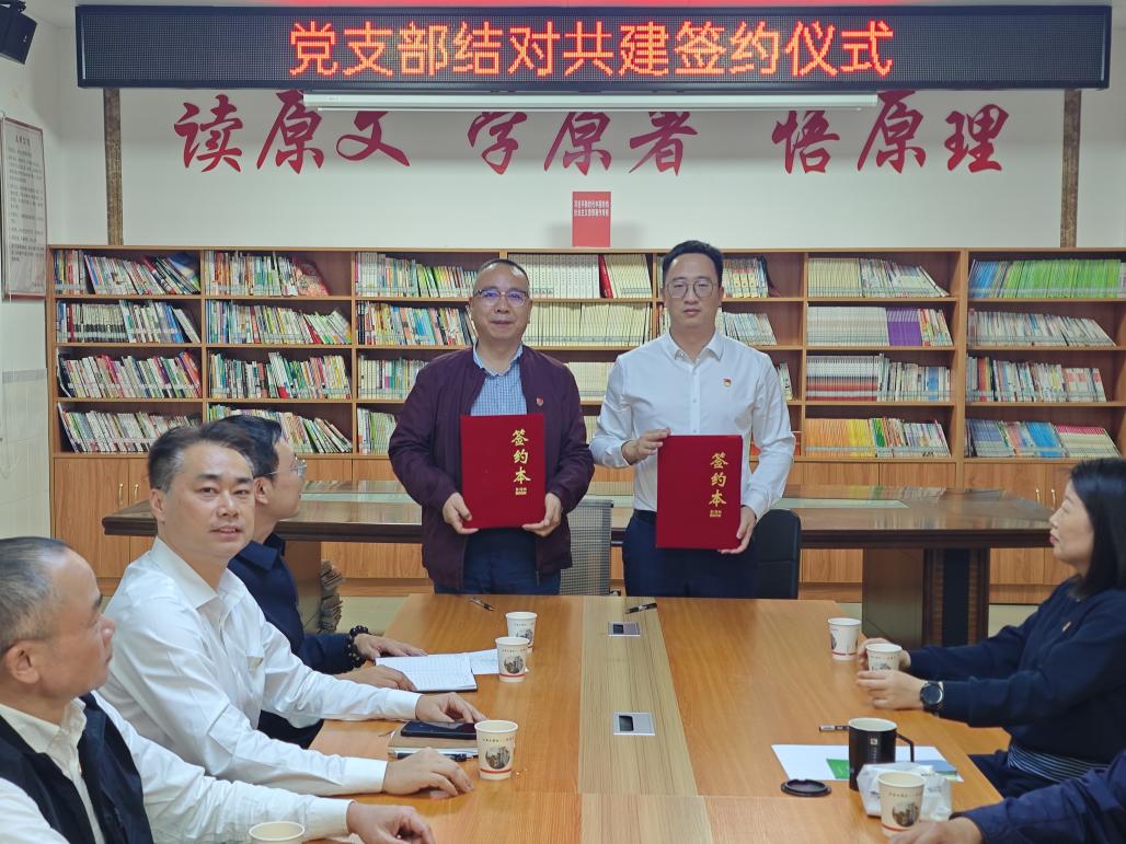 b17d9bad52aa92de704face24c704e18