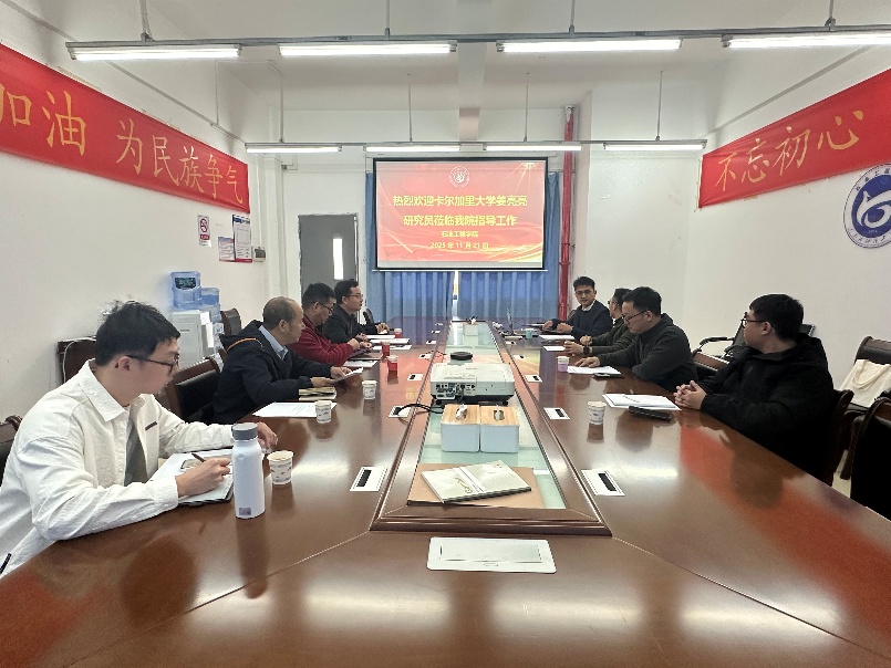 餐厅里的人们AI 生成的内容可能不正确。